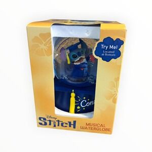 Disney Stitch Graduation Musical Waterglobe Pomp and Circumstance New Snowglobe